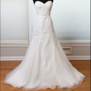 Mori Lee Madeline Gardner Wedding Dress in Ivory